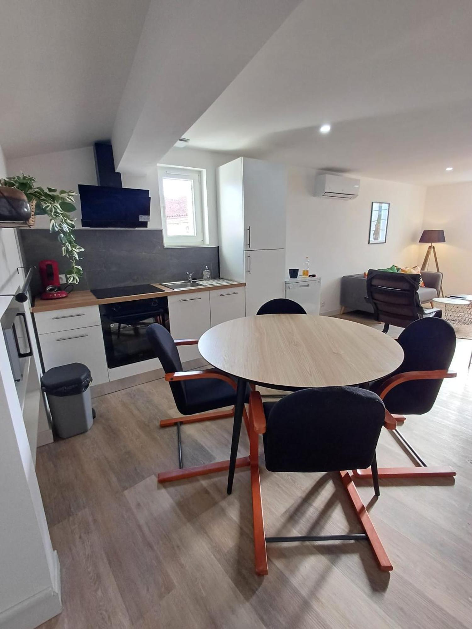 Apartment Duplex Chaumie, 4pers, Wifi, Parking Privee *