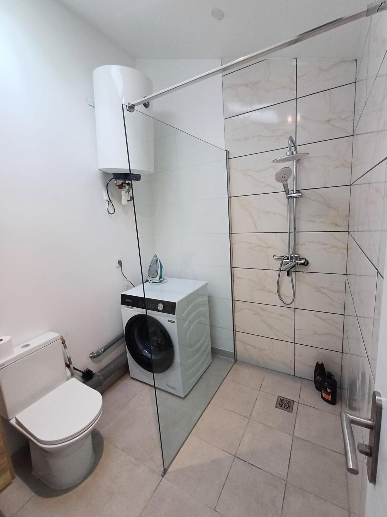 Apartment Duplex Chaumie, 4pers, Wifi, Parking Privee Agen