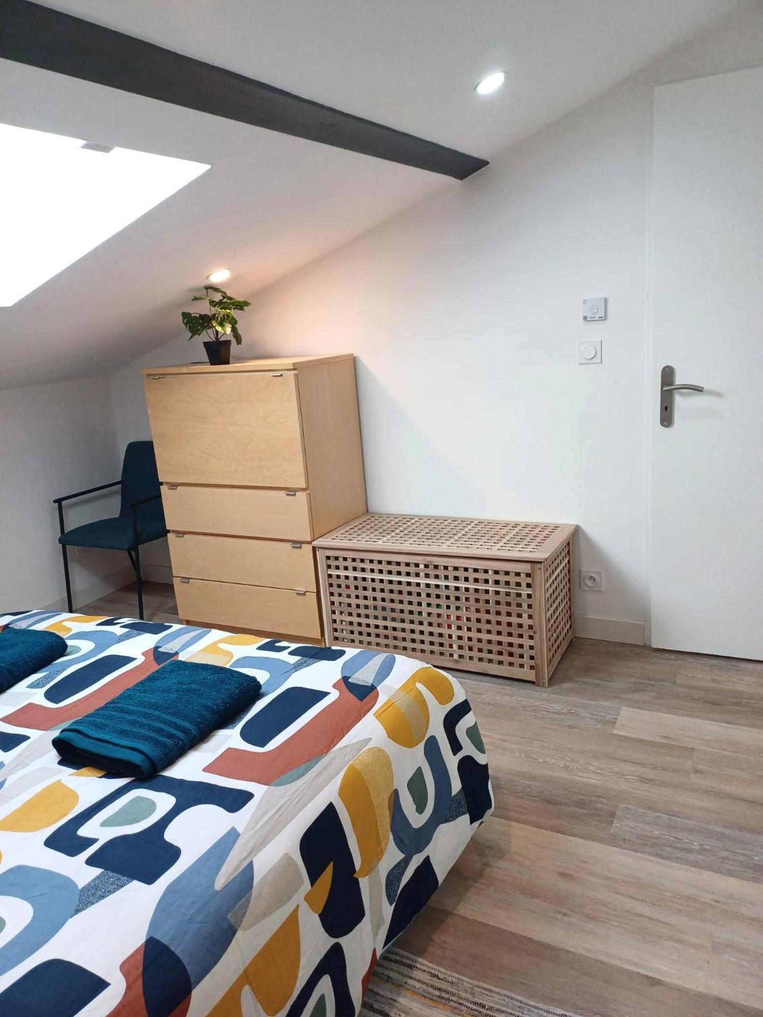 Duplex Chaumie, 4pers, Wifi, Parking Privee